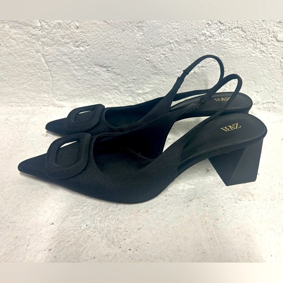 Zara black heels, buckle detail - Picture 1 of 7